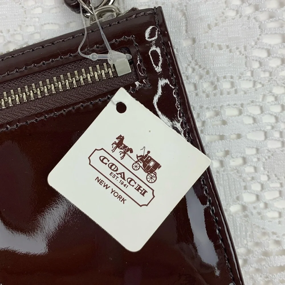 Coach Opt art brown patent leather wallet wristlet Shiny Pockets New